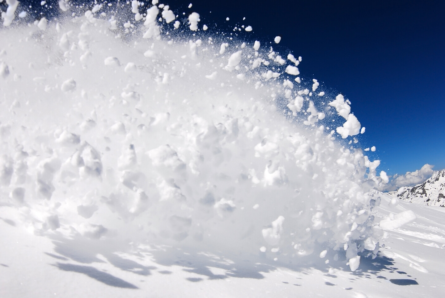 12 facts about snow - Things to know about snow - Snow And White And The Huntsman