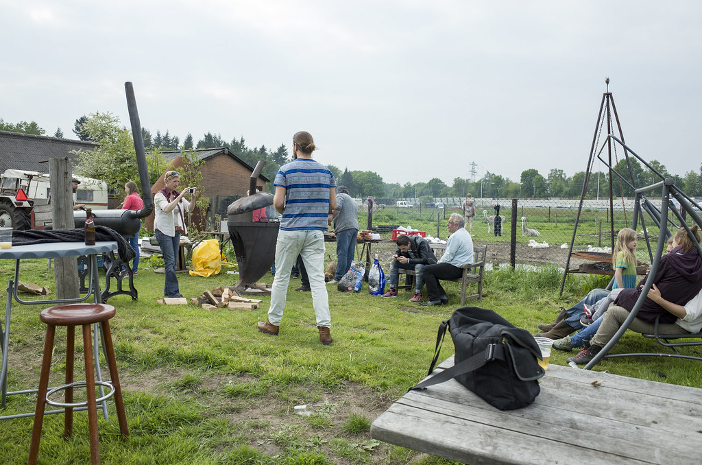 19 mei brood en spelen bbq | Flickr - Geef Het Volk Brood En Spelen