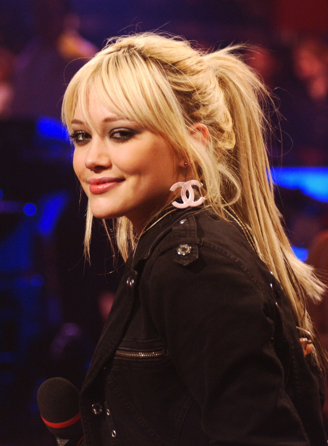 19 years ago today, Hilary Duff at Much Music Studios in Toronto (March - Films En Tv-programma's Met Hilary Duff