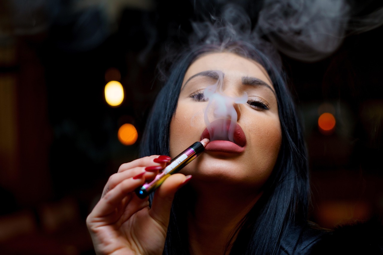 200+ Free Vape Animados & Vape Images - Pixabay - Hoeveel Sigaretten Is 1 Vape