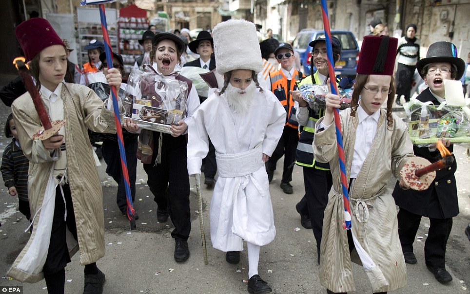 2024 Jewish Holidays And Their Celebrations - Nanon Veradis - Joods Feest Uittocht Egypte 6 Letters