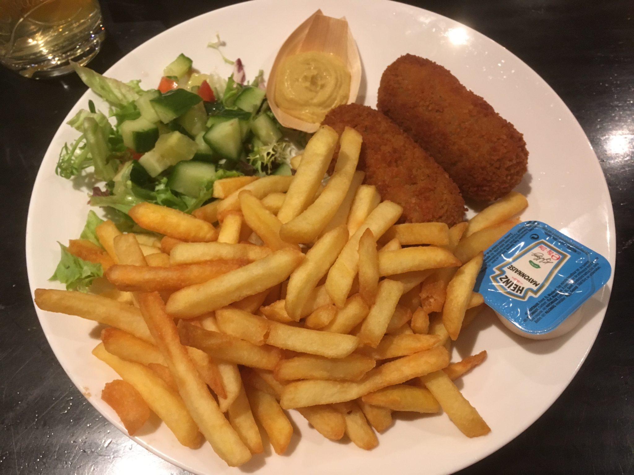 25 Dutch Traditional Foods you must try - KarsTravels - Wat Eten Nederlanders Als Avondeten