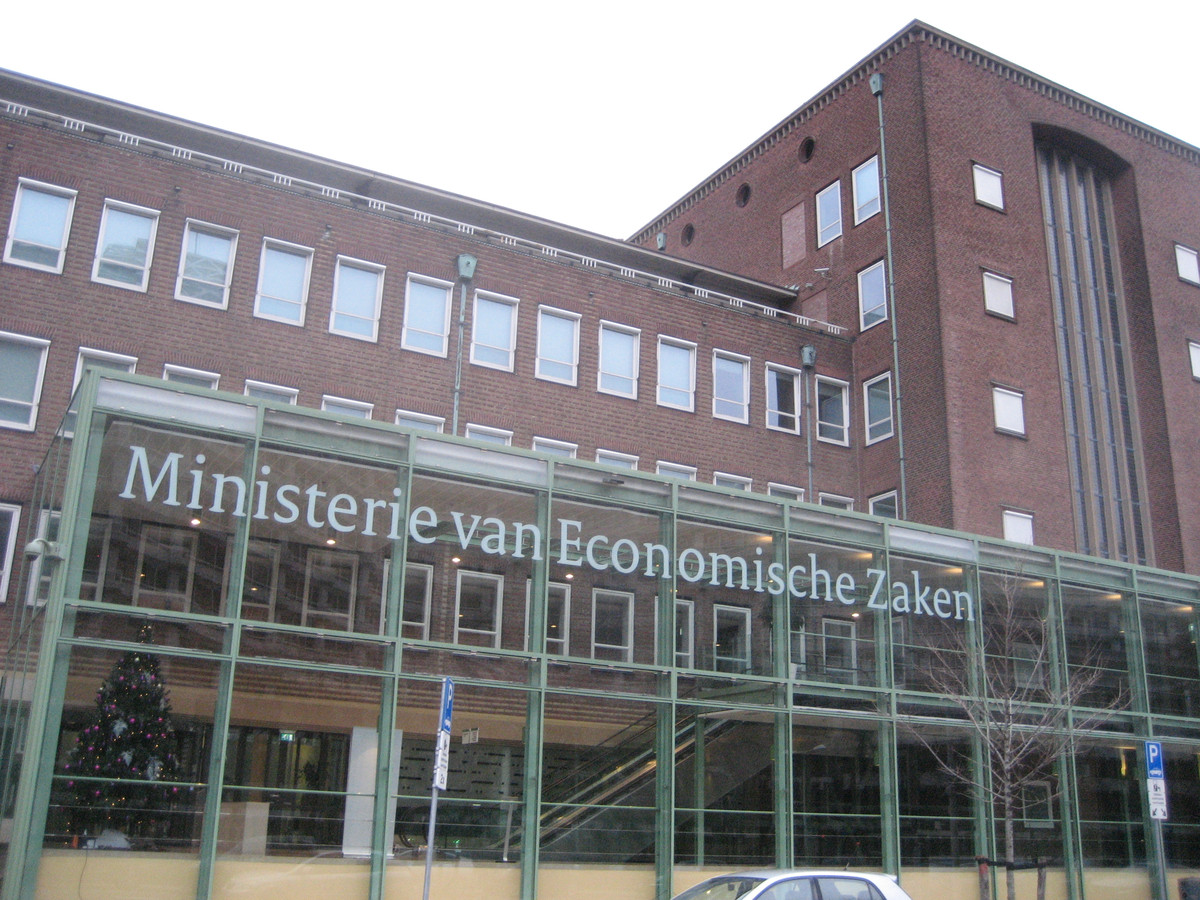 25 miljoen euro uit Den Haag voor Zeeuwse economie | Foto | bndestem.nl - Staatssecretaris Van Economische Zaken En Klimaat Van Nederland