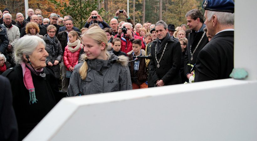 4 mei herdenking bij het kruis op de berg | Het kruis op de berg - Het Kruis Op De Berg
