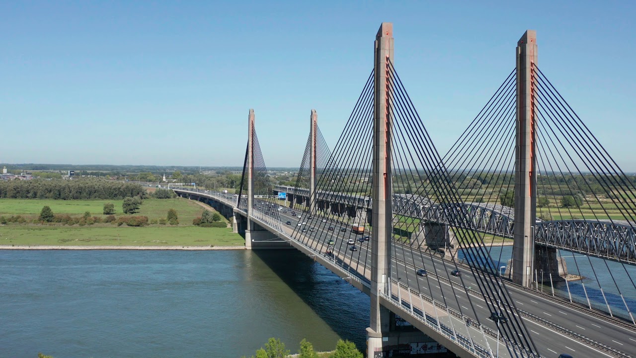 4K Martinus Nijhoffbrug - De Waal - Zaltbommel - YouTube - Bij Welke Plaats Ligt De Martinus Nijhoffbrug