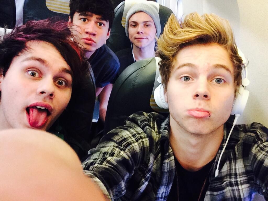 Five Seconds Of Summer Band Members