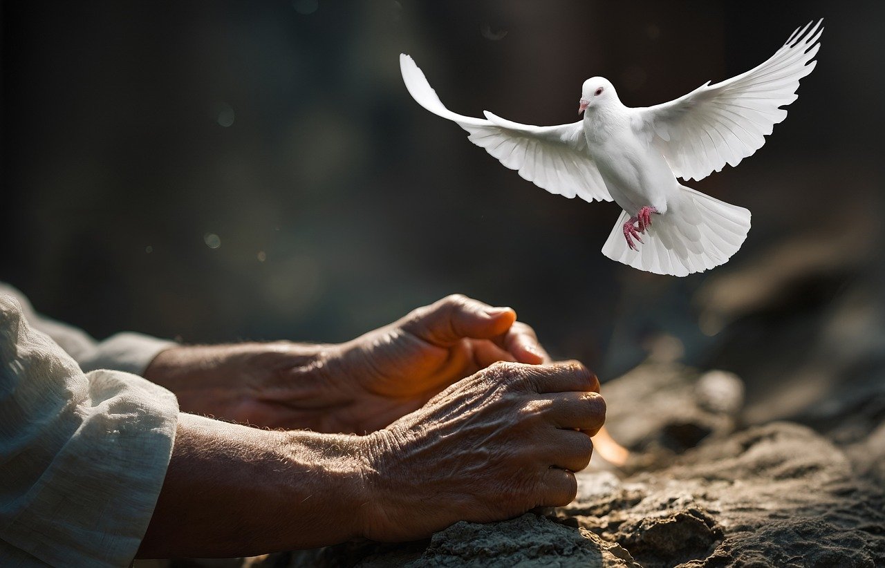 5 ways to celebrate Pentecost – Readortex - Wat Vieren We Met Pinksteren