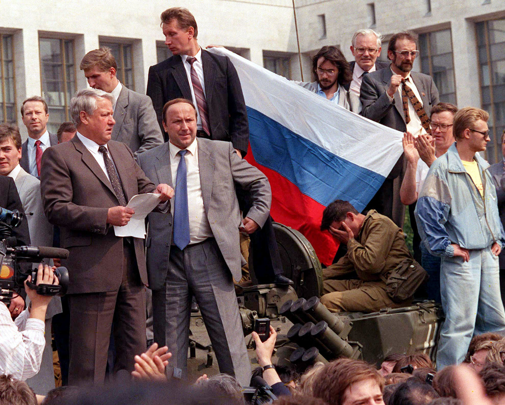 53 foto's die een beeld geven van 10 jaar Rusland na de val van de - De Impact Van De Val Van De Sovjet Unie
