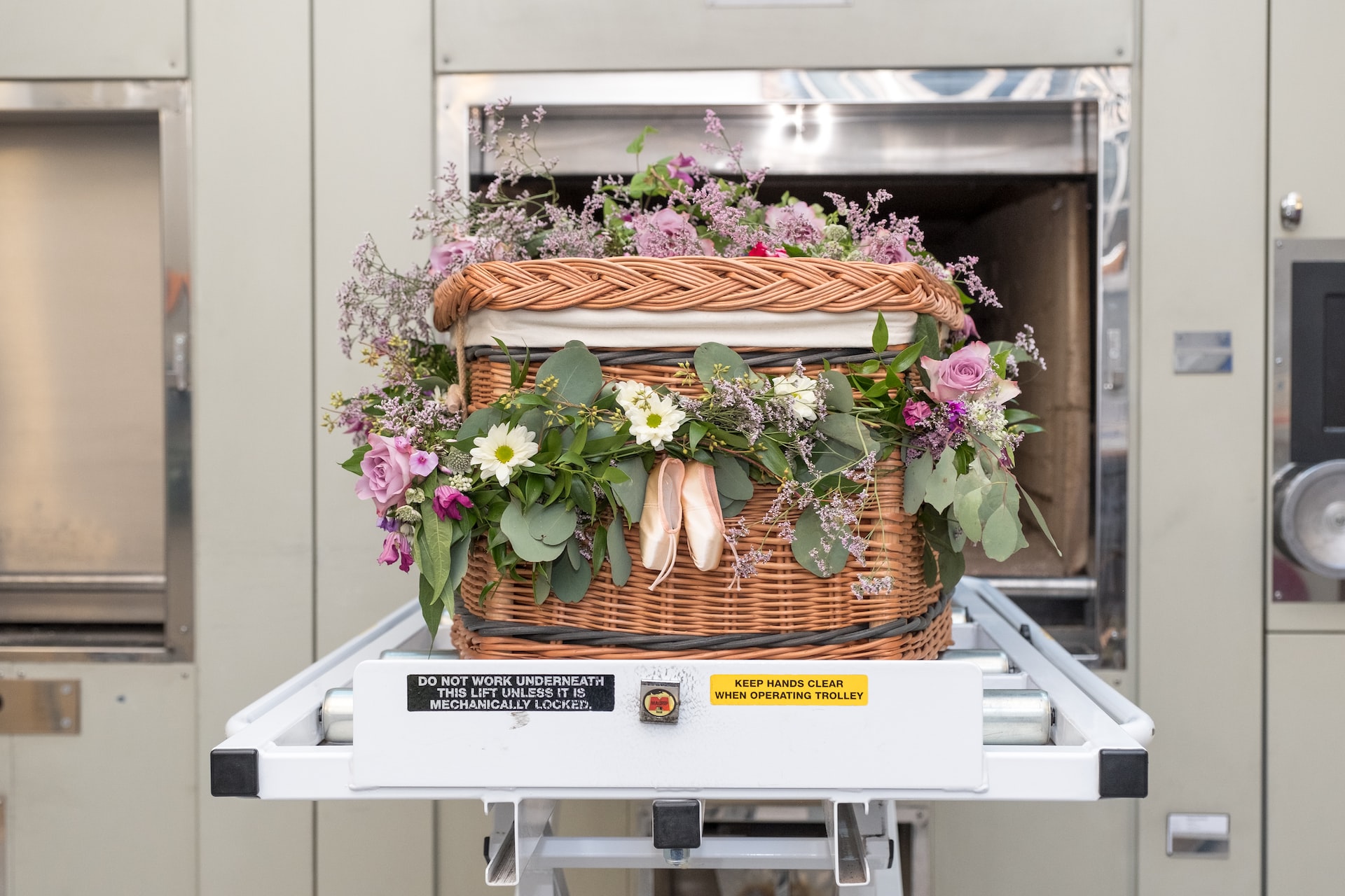 6 Questions to Ask before Deciding to Cremate a Loved One - Wat Zegt De Bijbel Over Crematie