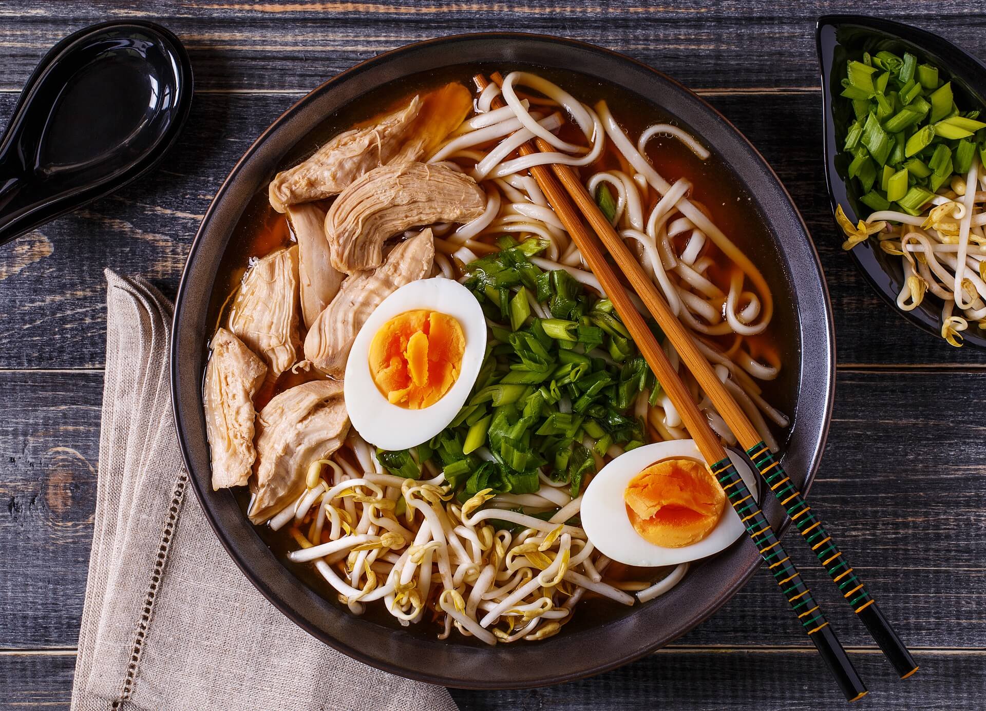 6 Reasons To Visit Japan This Year - Ramen Zemen Als Het Vriest