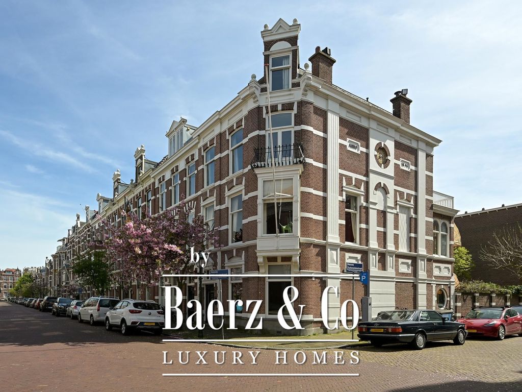 7 bed town house for sale in Nassau Dillenburgstraat 5, 2596 Ab Den - Haags Montessori Lyceum Nassau Bredastraat 5 2596 Ak Den Haag