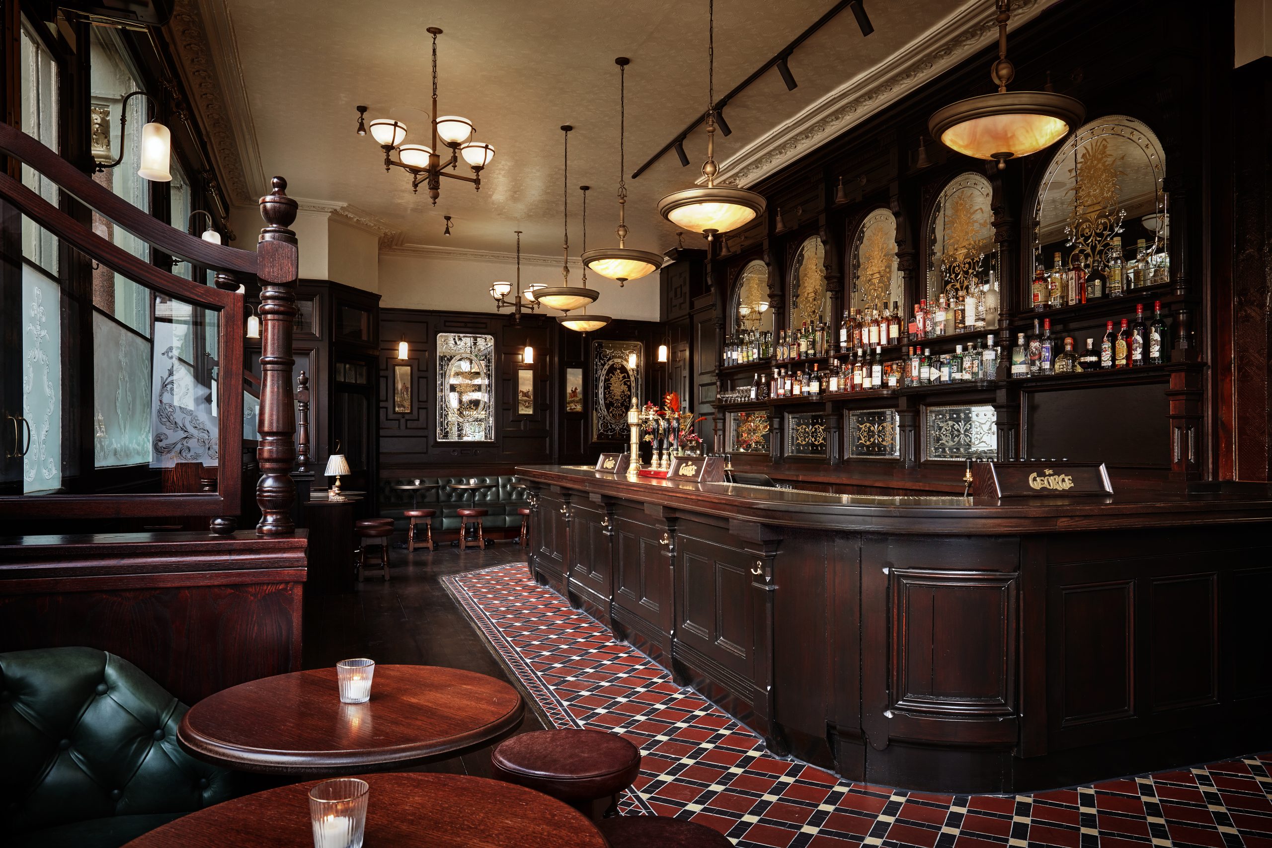 7 luxe London pubs to visit - Luxury Travel Magazine - Pub Quiz Vragen Algemene Kennis