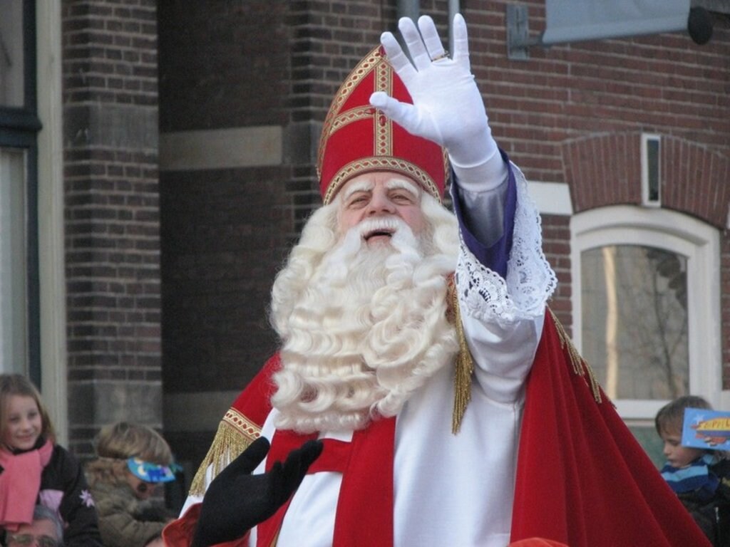 A Video Tutorial About Sinterklaas Traditions In The Netherlands | My - Wie Is De Huidige Sinterklaas