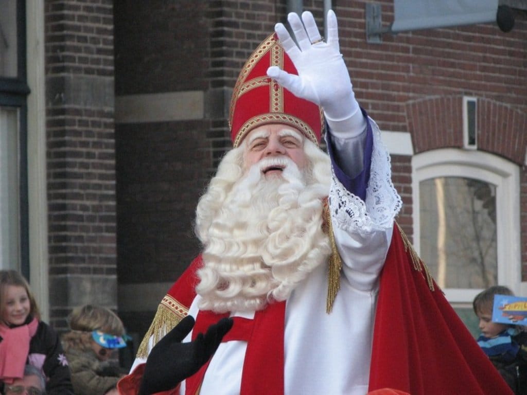 A Video Tutorial About Sinterklaas Traditions In The Netherlands | My - Waar Kwam Sinterklaas Dit Jaar Aan