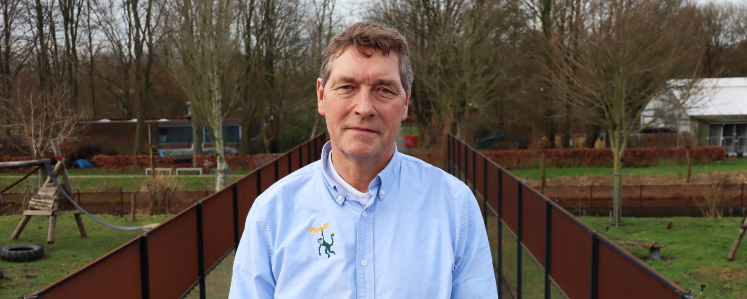 AAP director David van Gennep steps down as director - AAP English - David Van Gennep Salaris