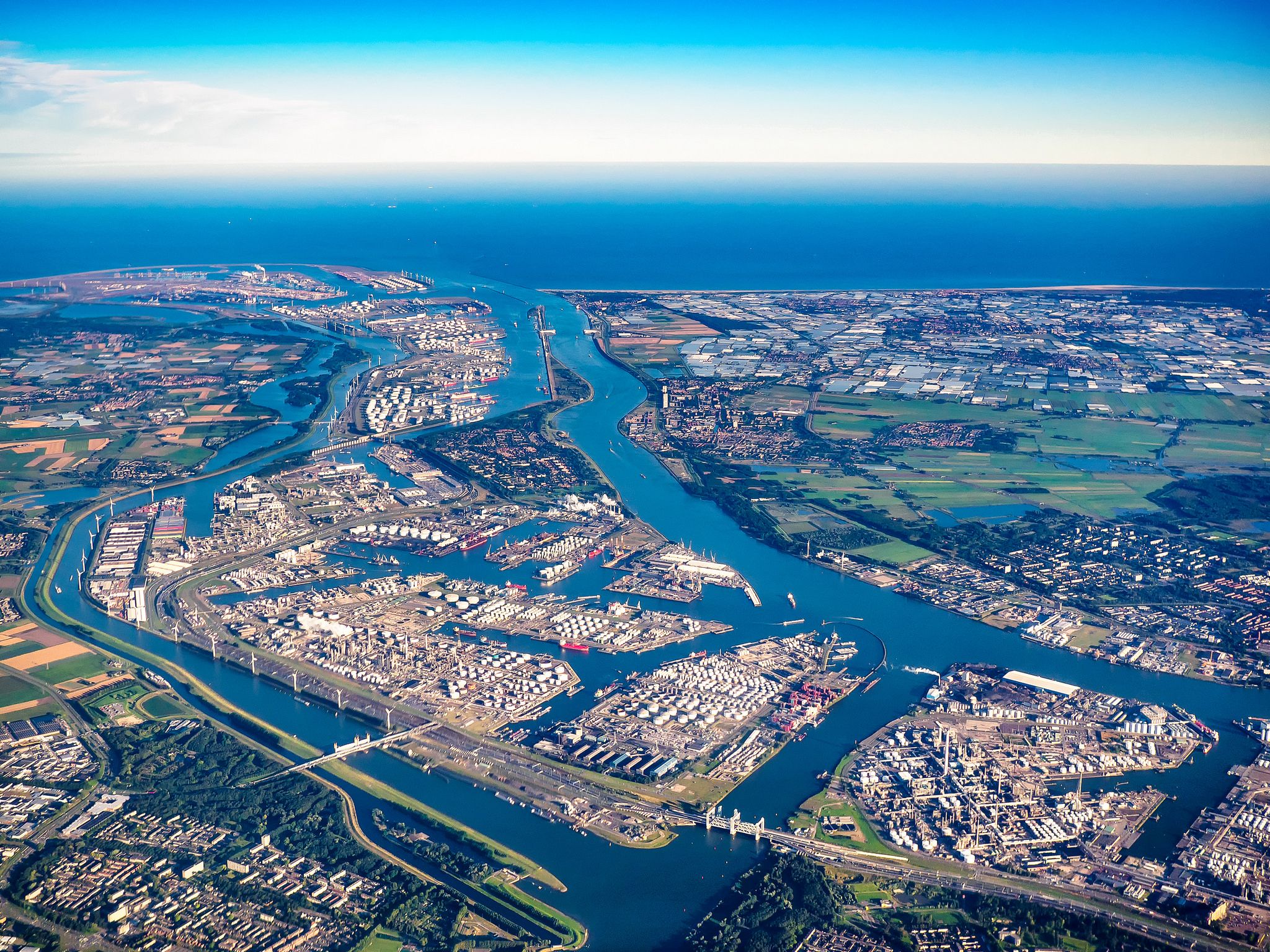 Hoe Groot Is De Haven Van Rotterdam