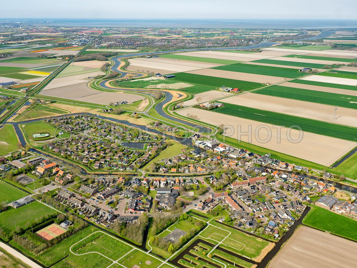 aerial view The Hoge Oude Veer (Boezem van Zijpe), aerial photo - Hoge Boezem Van De Overwaard