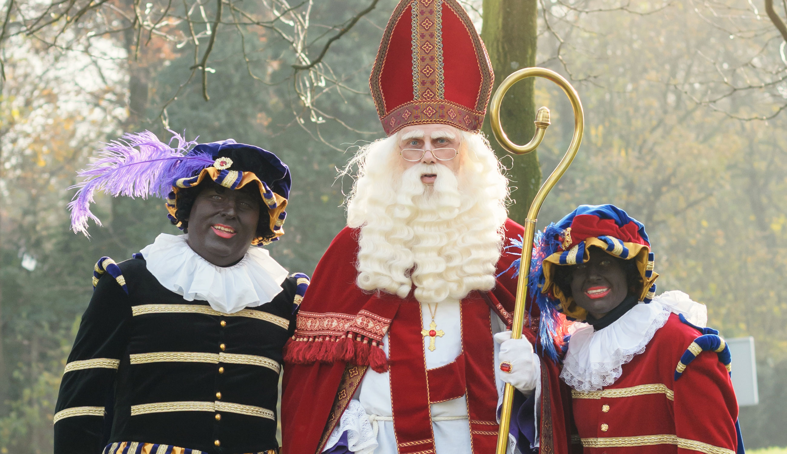 Afbeelding Sint en Piet: See the Colorful World of Dutch Tradition - Afbeelding Van Sint En Piet