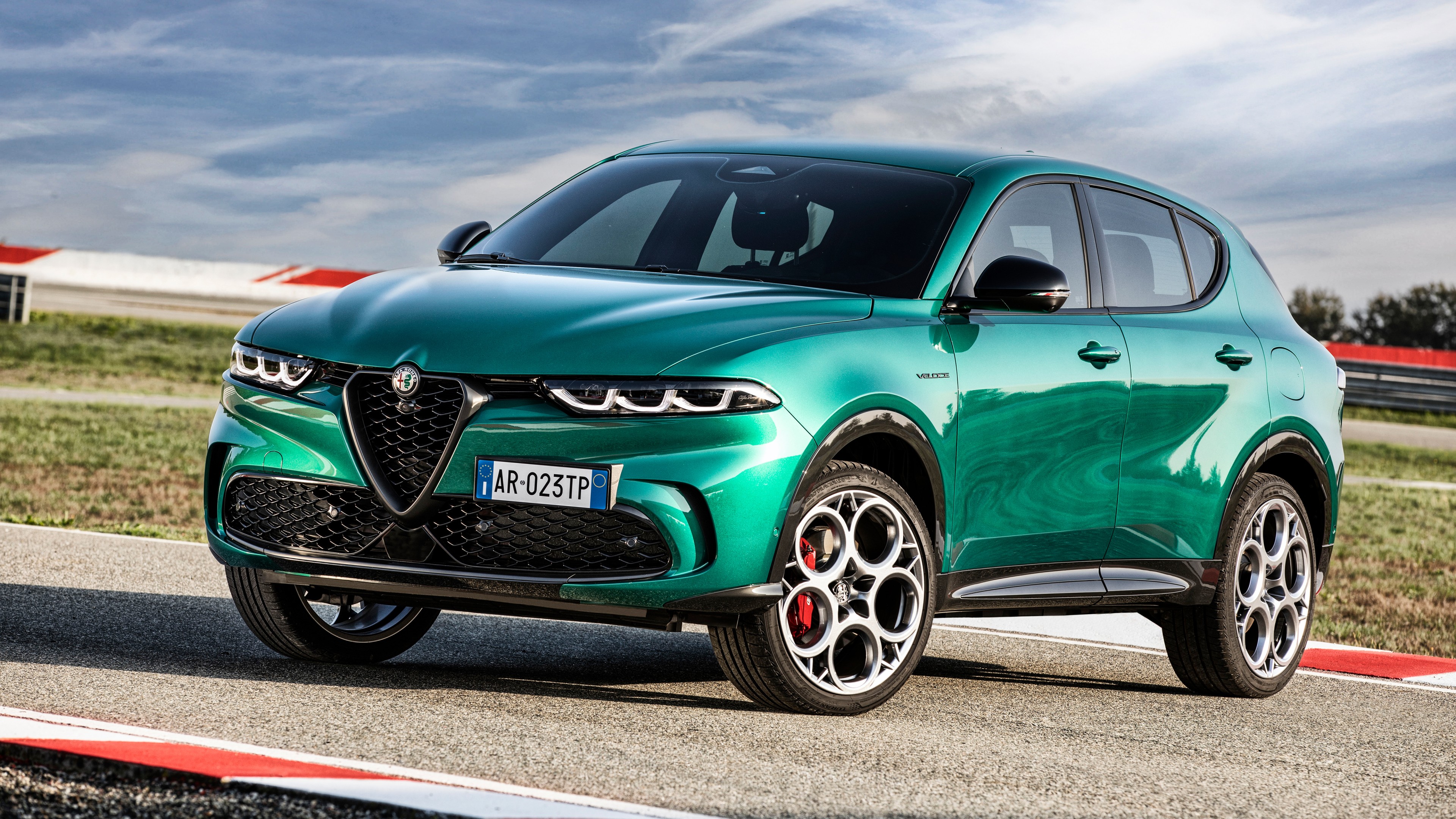 Alfa Romeo Tonale Veloce Plug-in Hybrid Q4 2023 5K 2 Wallpaper - HD Car - Alfa Beta En Gamma Straling