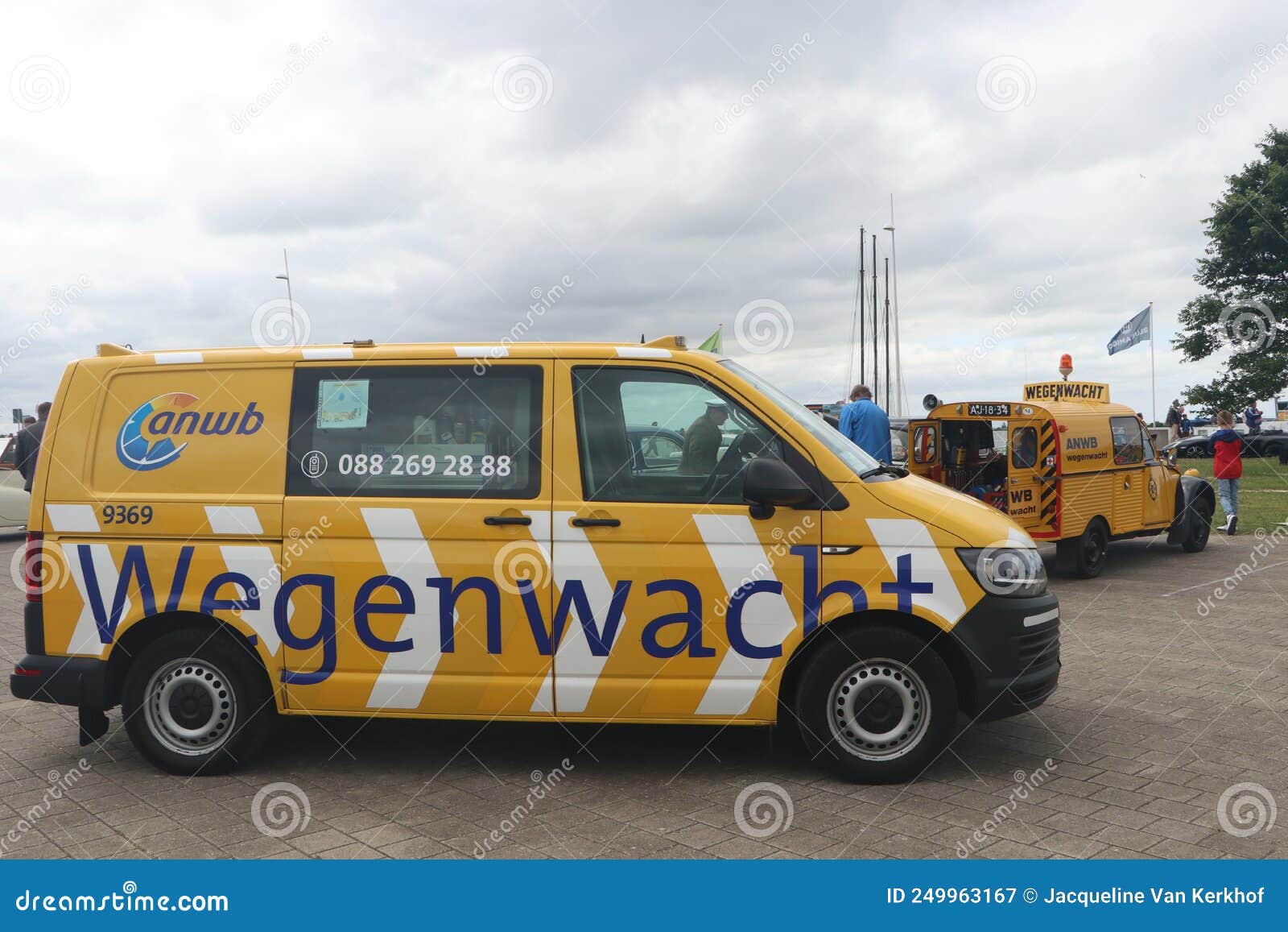 ANWB Wegenwacht Sign Logo On De Facade Editorial Image | CartoonDealer - Kortlopende Wegenwacht Europa Service Anwb