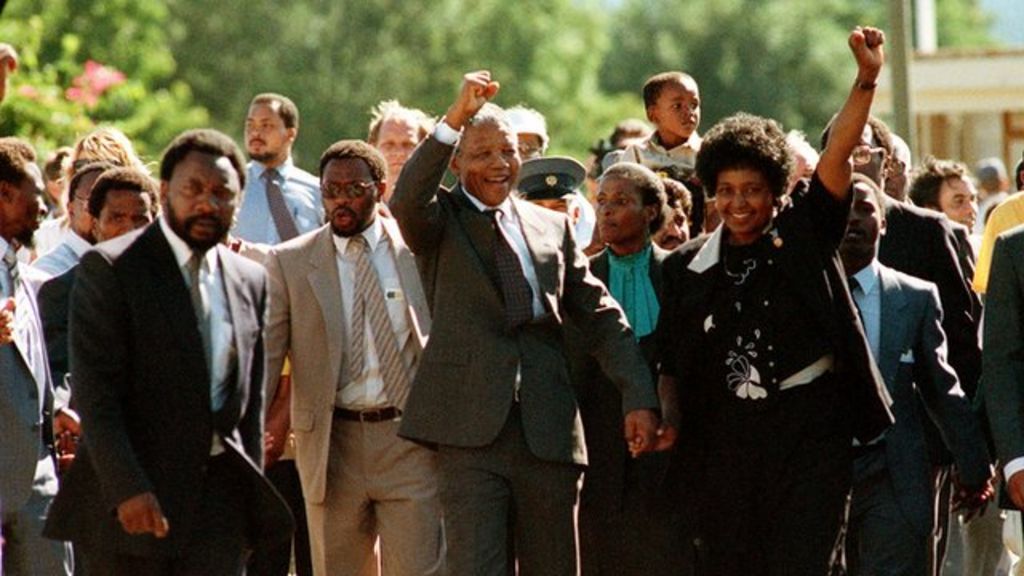 Archive: Nelson Mandela released from prison - BBC News - Hoe Lang Heeft Nelson Mandela Gevangen Gezeten