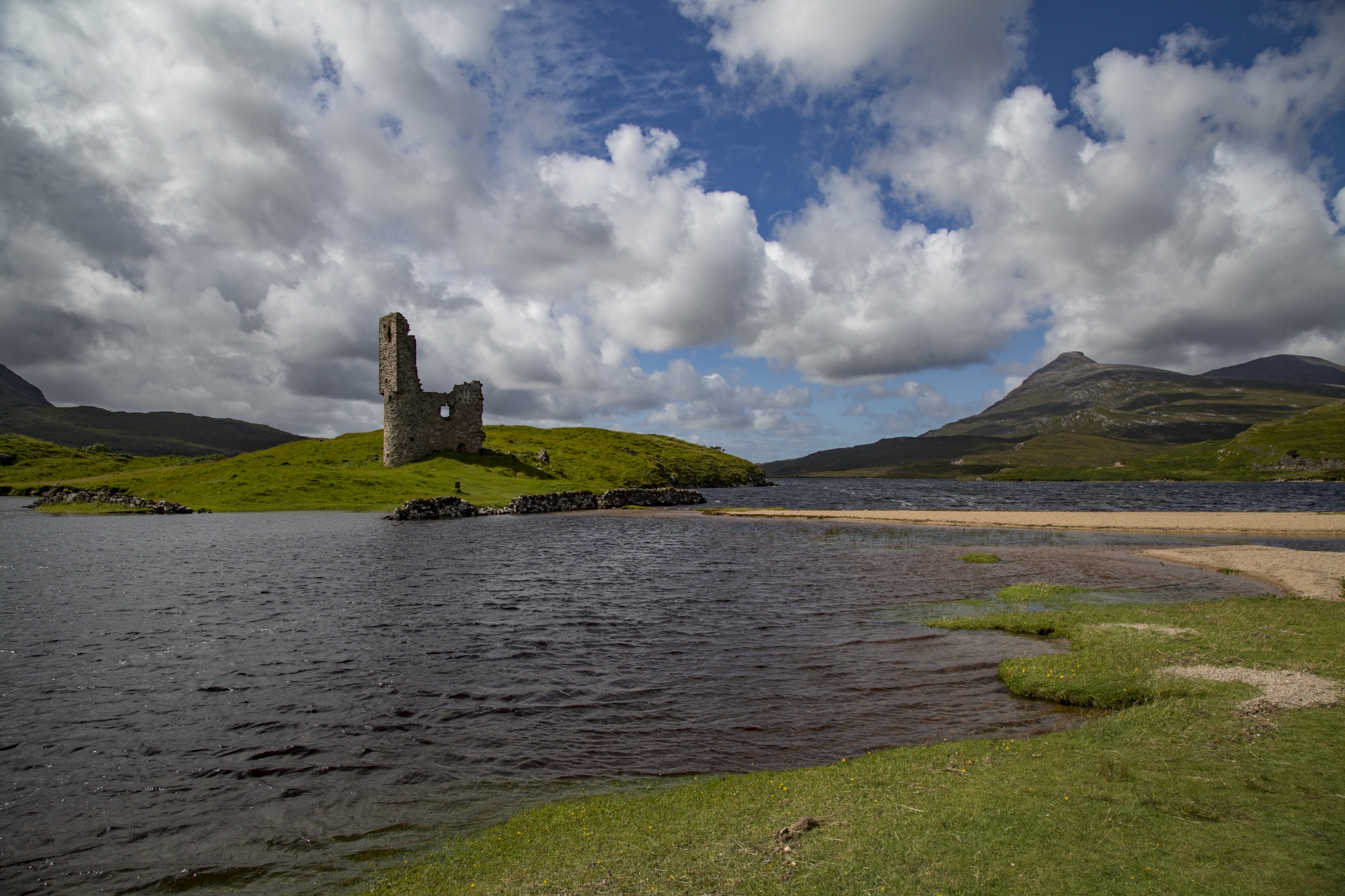 Ardvreck Castle, Scotland Free Stock Photo - Public Domain Pictures - Scotland Nessie The Loch Ness Monster
