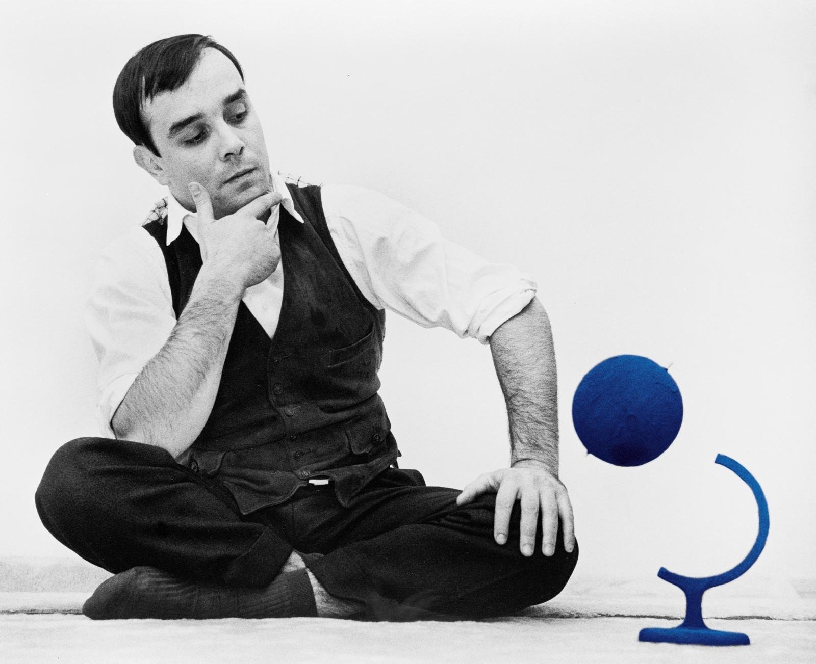 Artopia: On Yves Klein and birth of most beautiful state of blue - Klein Orkest Over De Muur