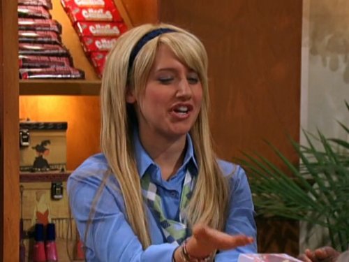 Ashley Tisdale - Ashley Tisdale In Suite Life Of Zack And Cody