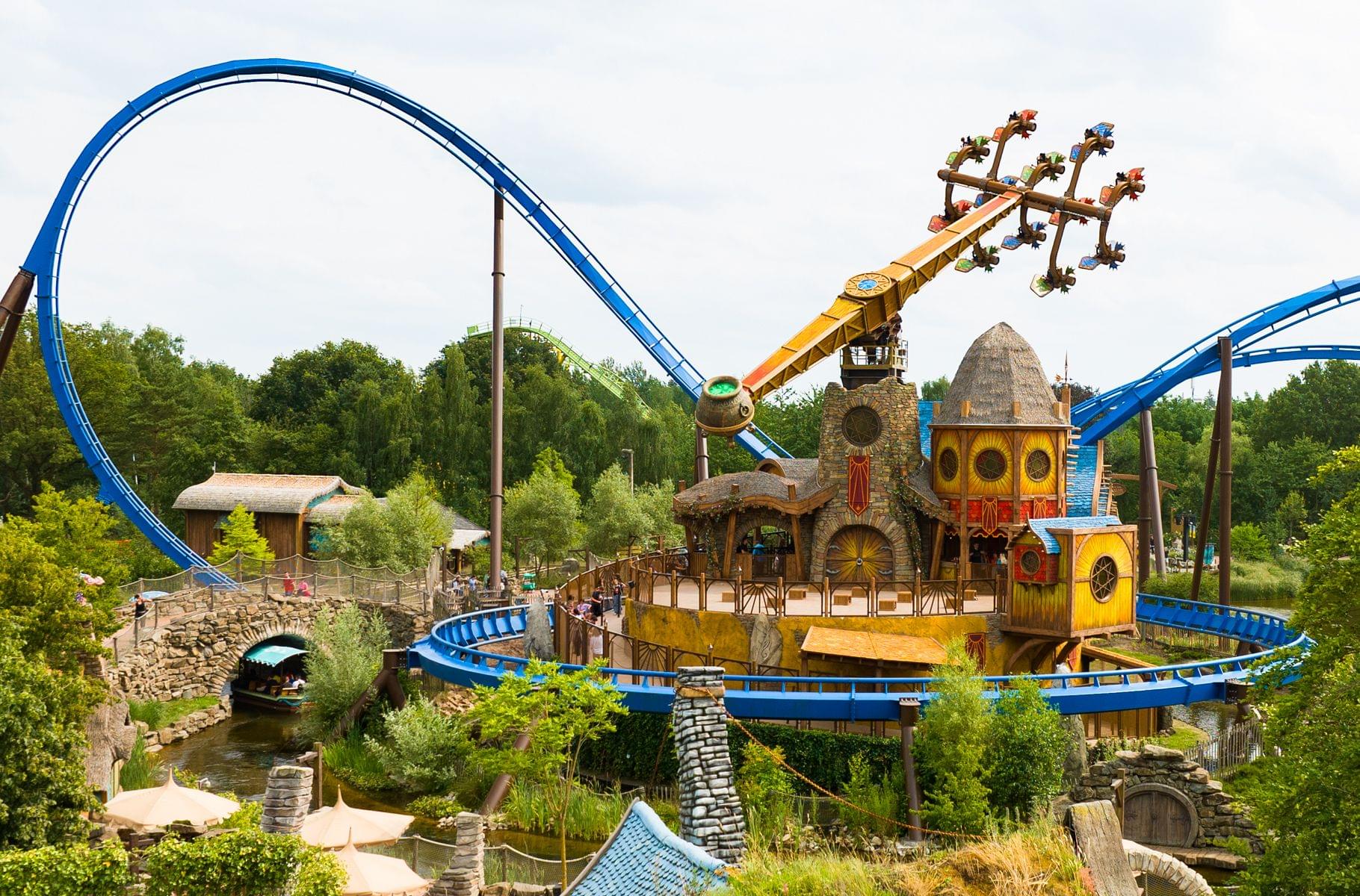 Waar Opent De Attractiepark Toverland In 2001 Zijn Deuren
