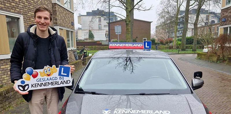 Autorijlessen Haarlem - Rijschool Kennemerland - Wanneer Mag Je Autorijlessen Nemen