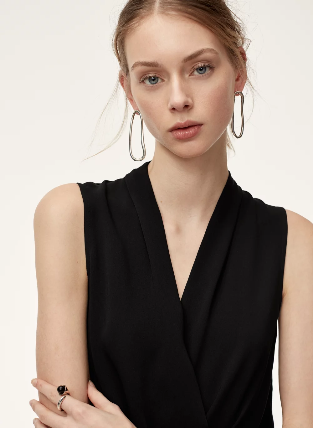 Babaton PHOENIX DRESS | Aritzia - Schaal 1 18 Hoeveel Cm