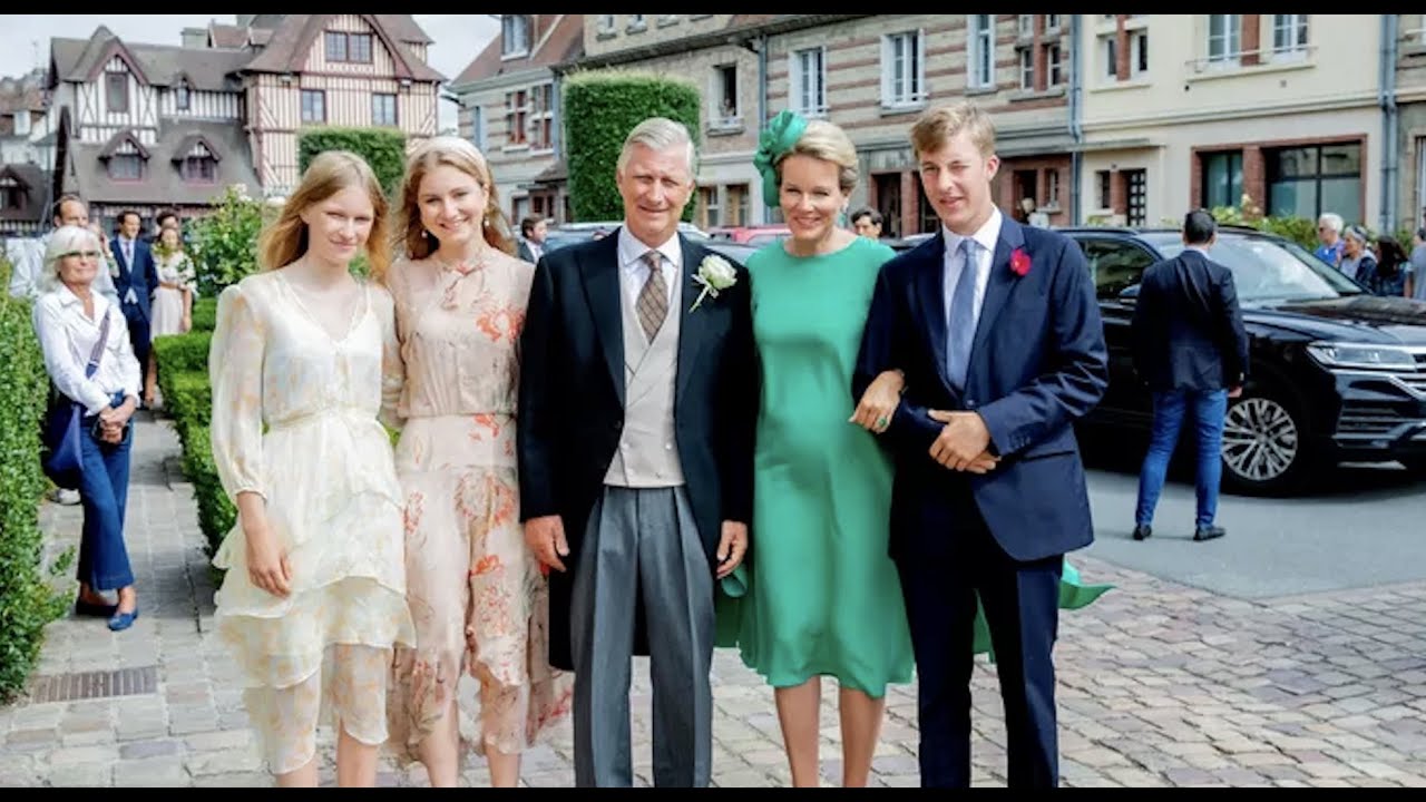 Belgische royals op huwelijk van broer koningin Mathilde in Frankrijk - Waar Wonen De Koning En Koningin