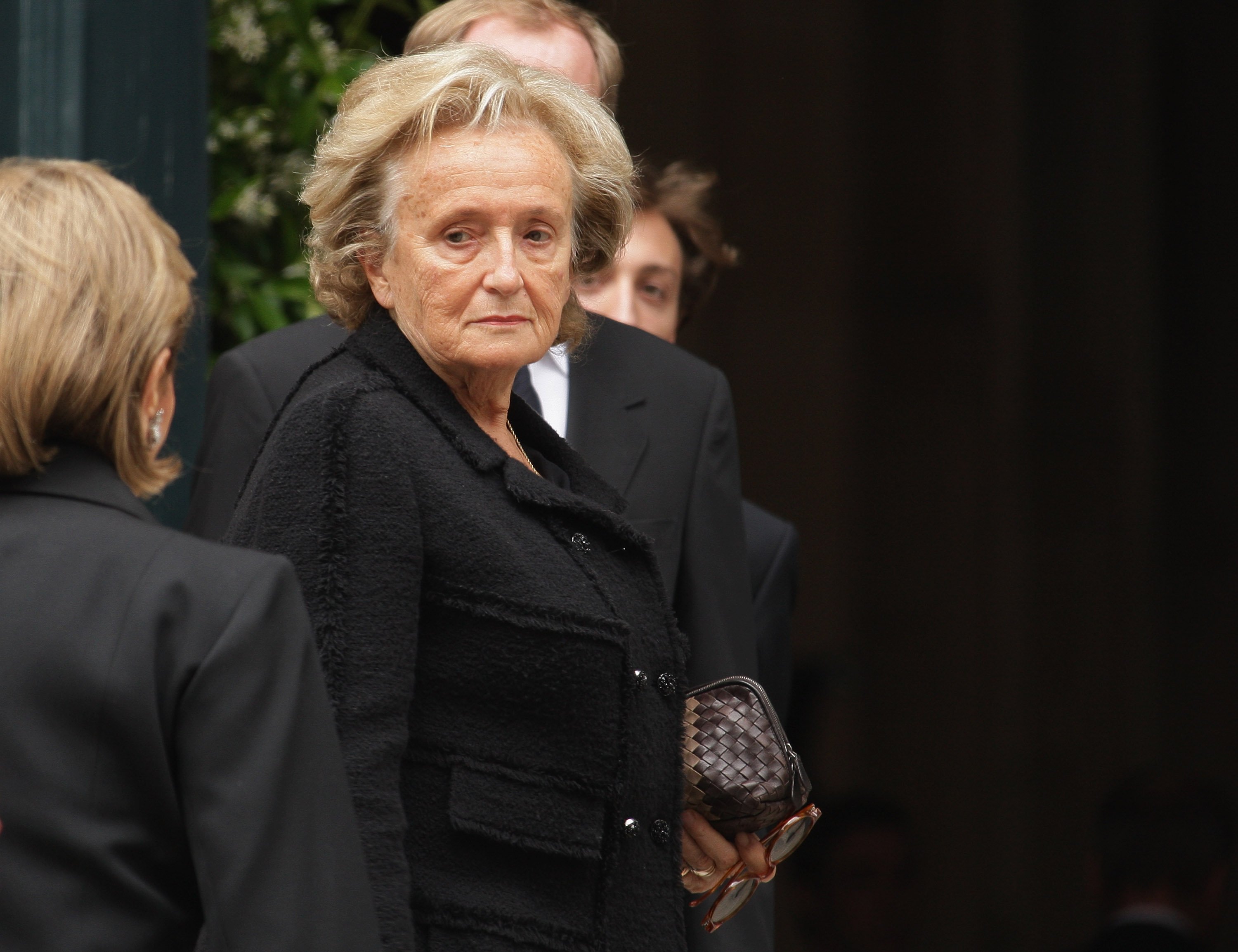 Bernadette Chirac : trois infirmières s'occupent d'elle au quotidien - Waarom Is Bernadette Chirac Niet Bij De Kerkdienst Van Chiracnst