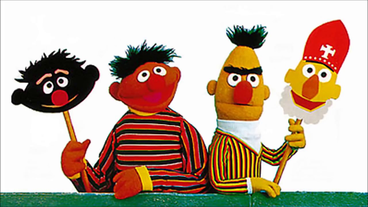 Bert en Ernie vieren Sinterklaas - YouTube - Wie Is Bert En Wie Is Ernie