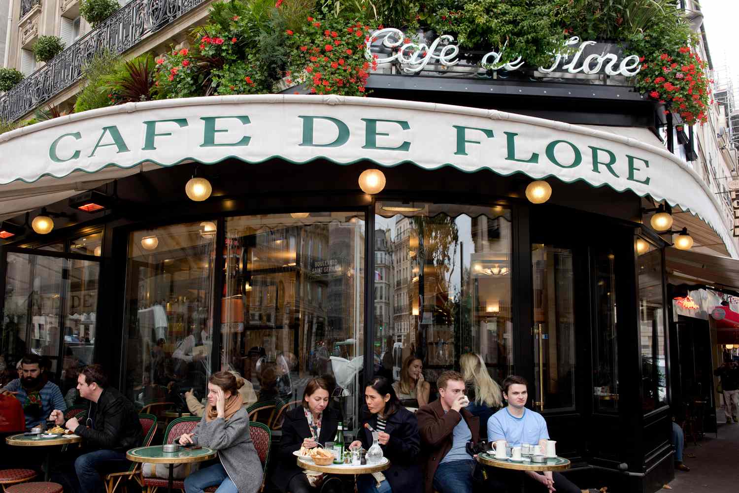 Best Paris Cafés for Experiencing the City's History - Cafeïnevrije Koffie En Hoge Bloeddruk