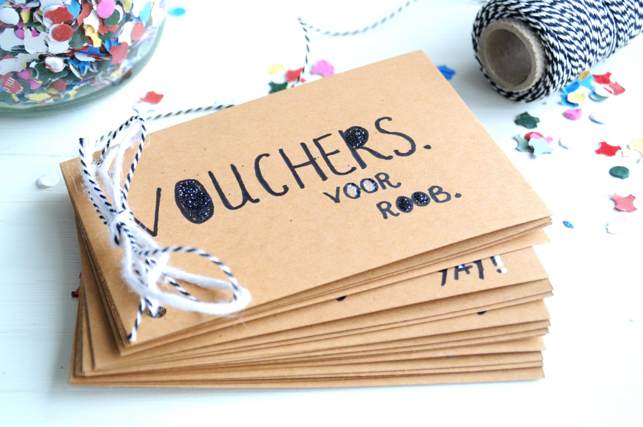 Boekje met tegoedbonnen maken | Zelf cadeau maken, Diy cadeau vriend - Hoe Schrijf Je Cadeau In Het Meervoud