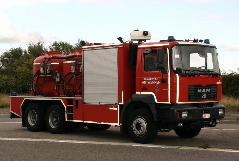Brandweer Antwerpen in woord en beeld | Brandweer, Brandweerwagen - Hoeveel Brandweermannen Zijn Er In Nederland
