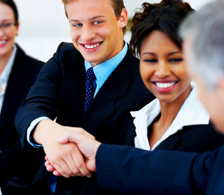 Business Meeting | Two business men shaking hands at interna… | Flickr - Business It & Management Deeltijd