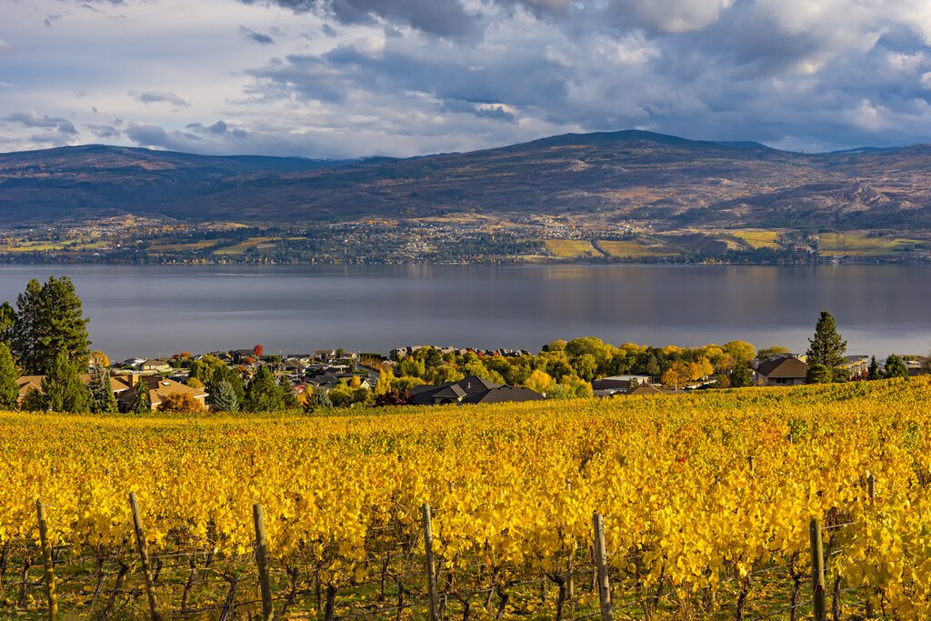Canada in October: Travel Tips, Weather & More | kimkim - Weer In Canada Oktober