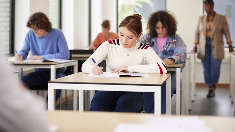 Examen Engels Mbo Niveau 4 Lezen En Luisteren