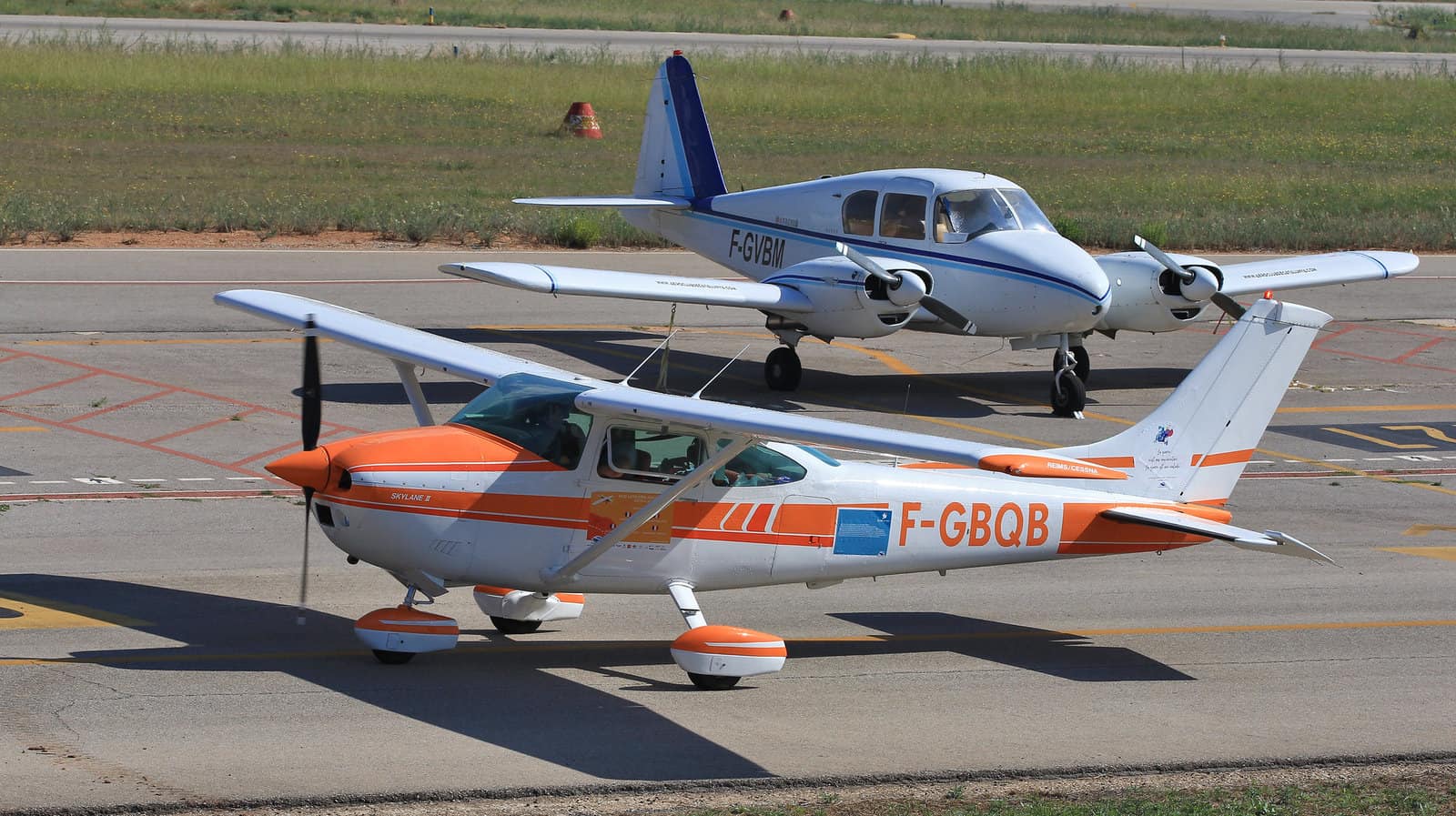 Cessna vs Piper: Who is the Best in General Aviation? - Aero Corner - Piper Perabo Movies And Tv Shows