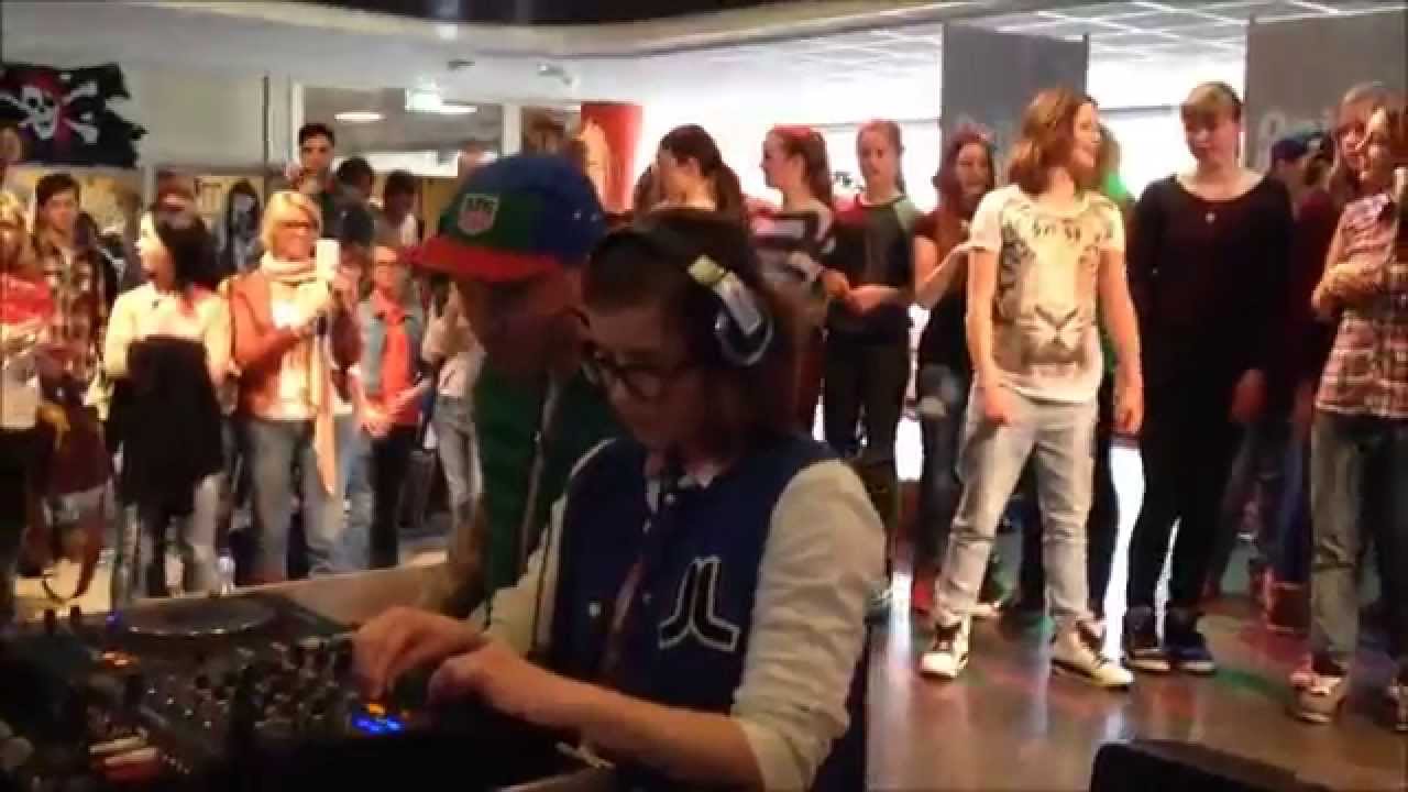 COACH Heroes Schooltour Lyceum Aan Zee Den Helder - YouTube - Lyceum Aan Zee Den Helder