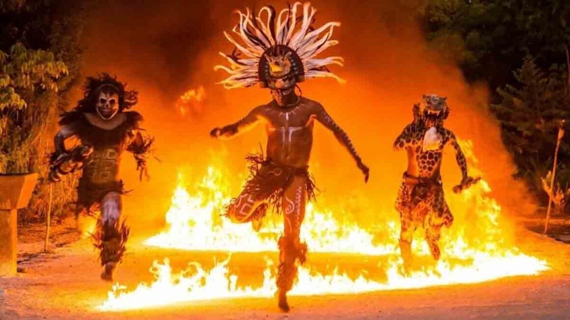 Costumbres de la cultura maya - Maya En Het Gouden Ei