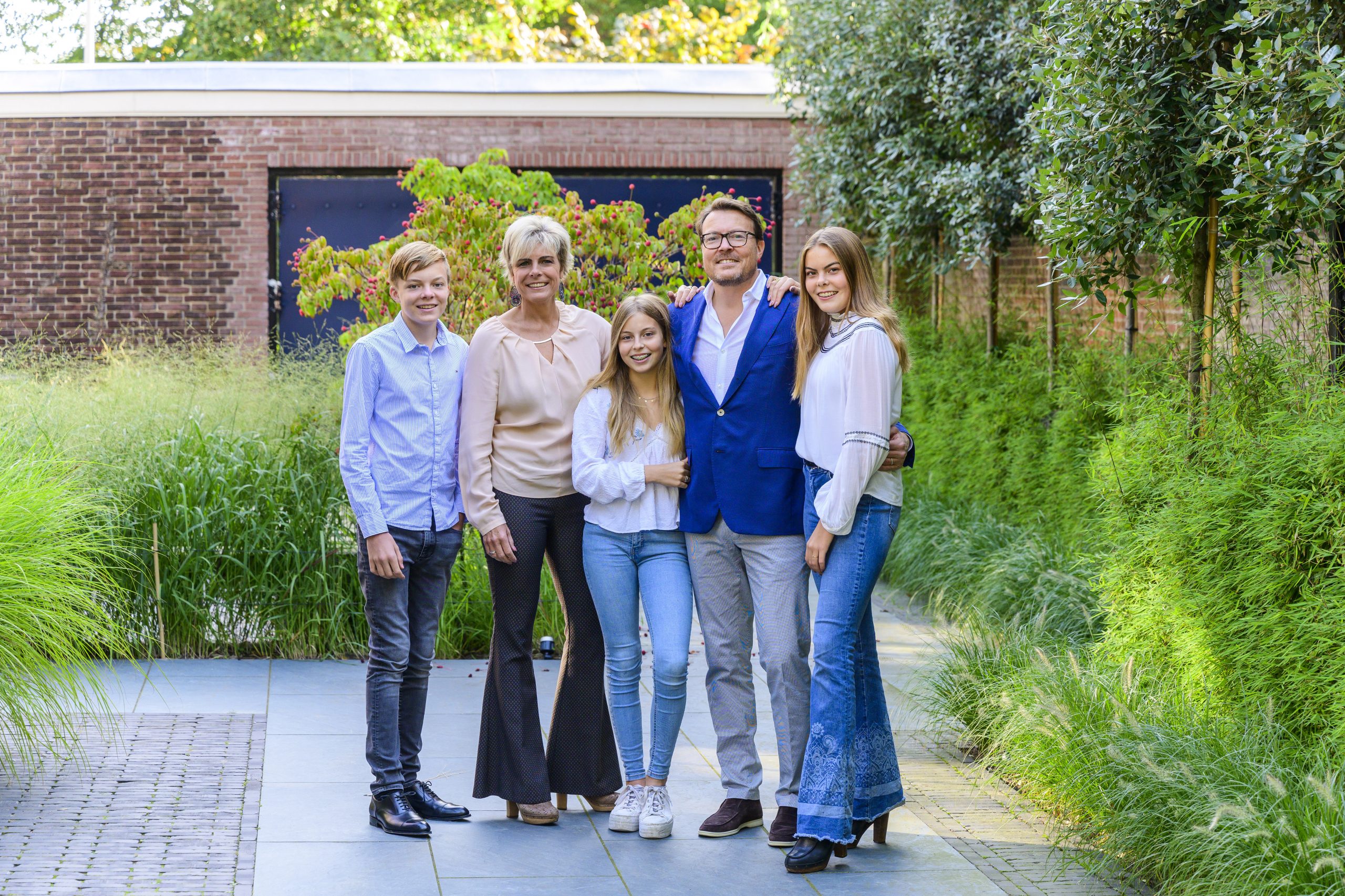 Countess Eloise of Orange-Nassau graduates from high school - Royal Central - Luana Van Oranje Nassau Van Amsberg