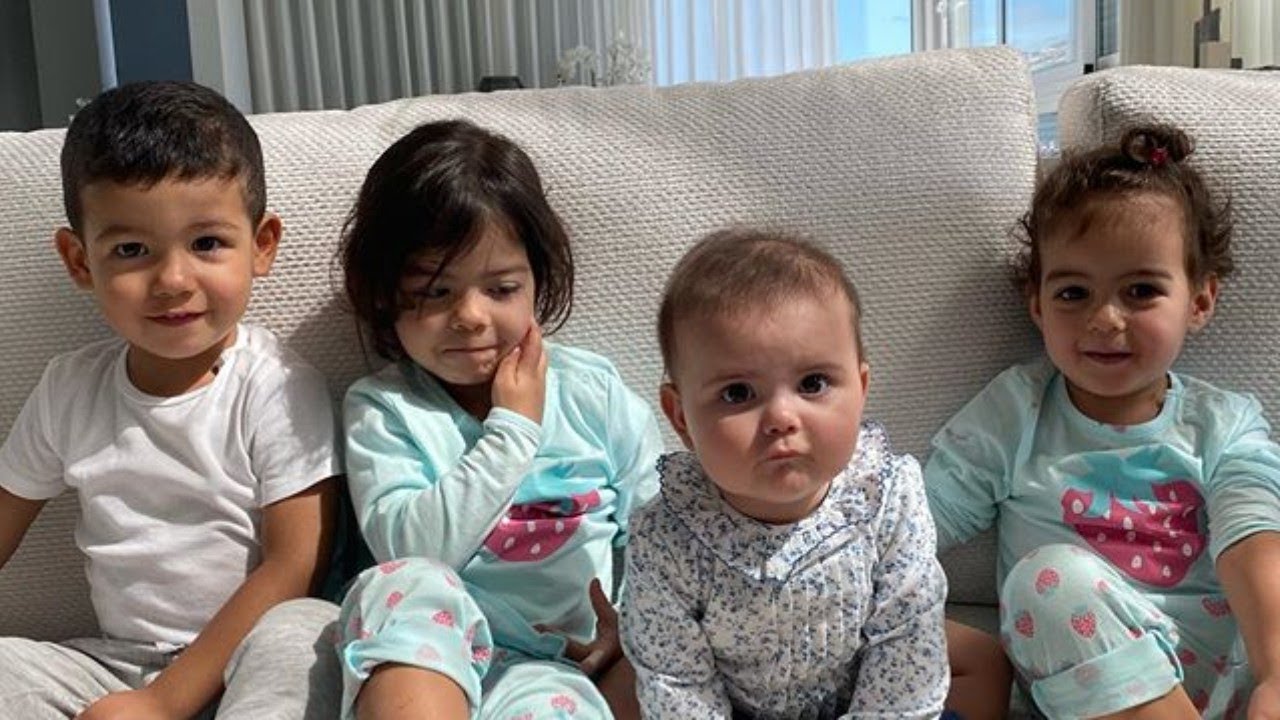 Cristiano Ronaldo CR7's youngest children Eva, Alana Martina & Mateo - Hoeveel Kinderen Heeft Cristiano Ronaldo In Totaal
