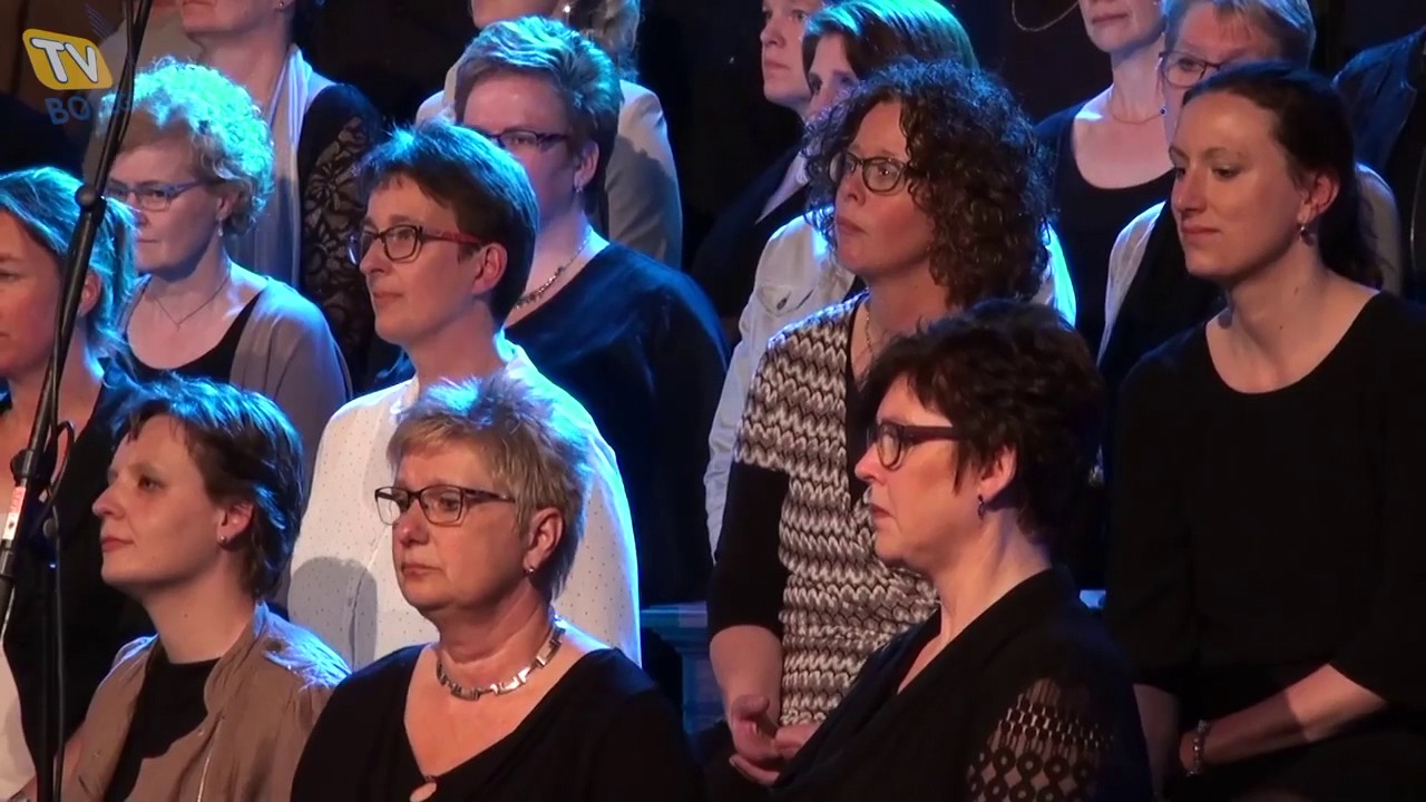 Daar aan het hoofd van de tafel - YouTube - Een Abt Is Het Hoofd Van Dit Klooster