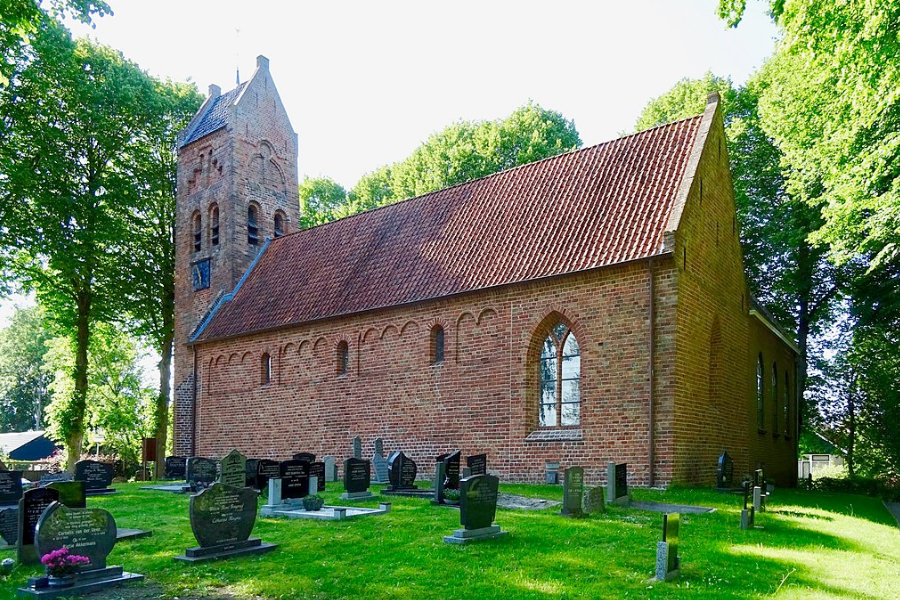 Damwoude, historische kerk, Gouwenaar, Wikimedia - ECKTIV - Chr Geref Kerk Damwoude