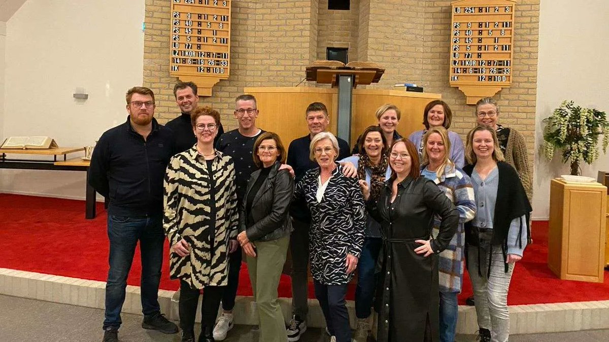 de Bunschoter on Twitter: "Kerstsamenzang met koor Samen Eemdijk https - De Bunschoter Kerkdiensten