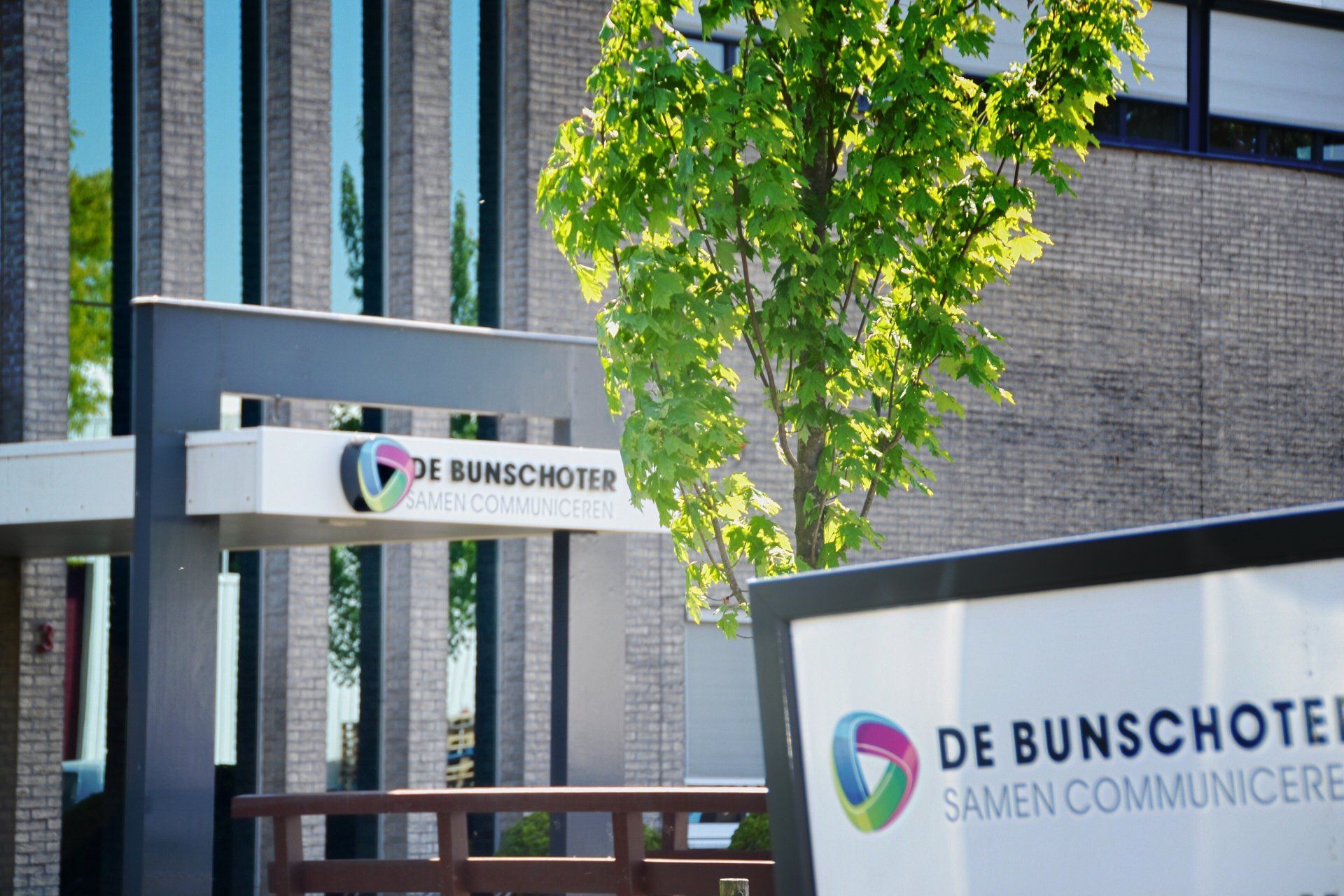 De Bunschoter, samen communiceren - De Bunschoter Kerkdiensten