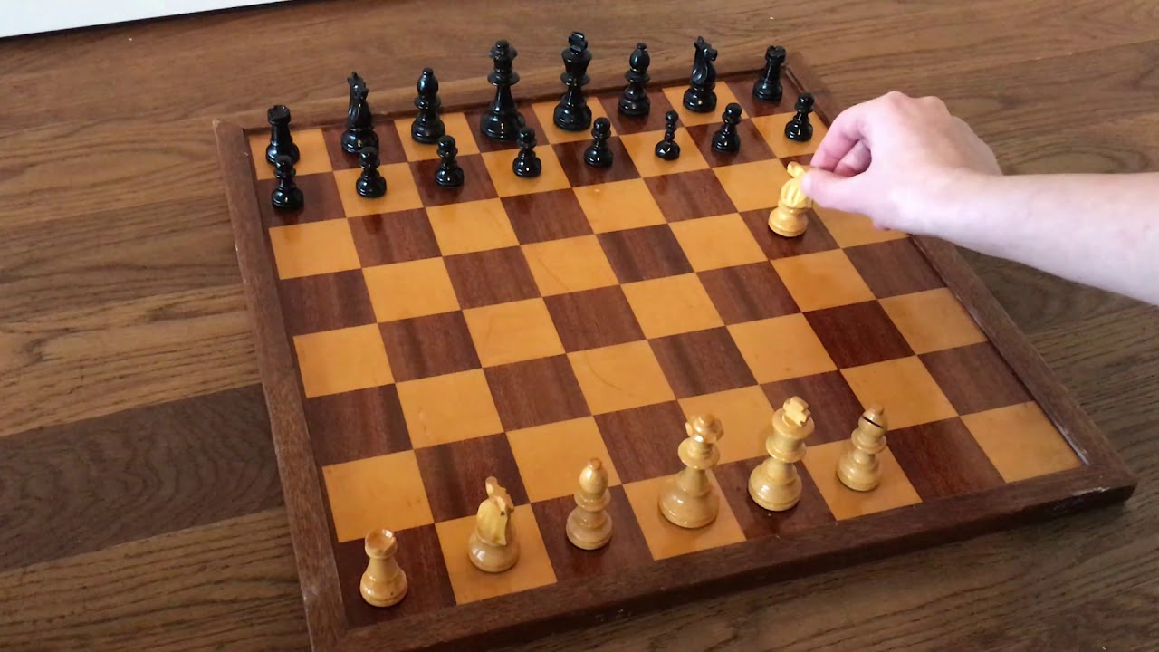 De eerste zetten van schaken - YouTube - Hoeveel Schaakstukken Heeft Een Schaakspel
